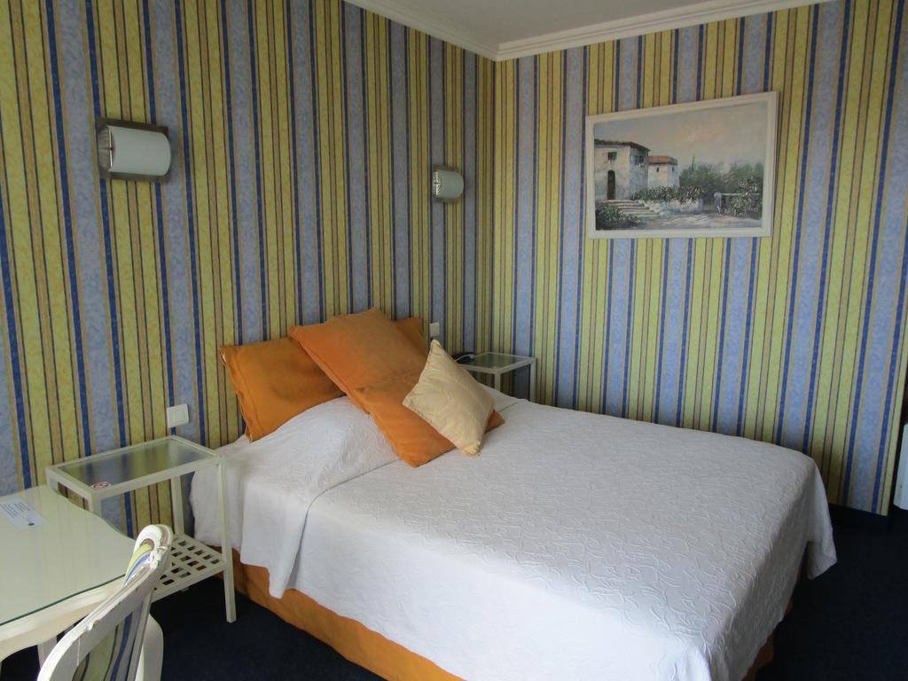 Hotel Azur Bord De Mer La Grande-Motte Exterior foto