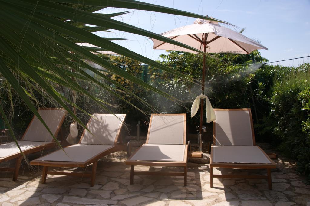Hotel Azur Bord De Mer La Grande-Motte Exterior foto